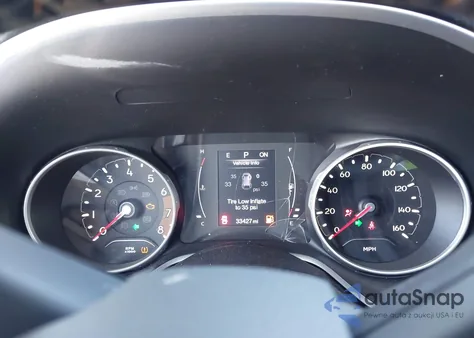 2019 Jeep Compass Latitude 4X4 из США, поврежденный, VIN 3C4NJDBBXKT734515